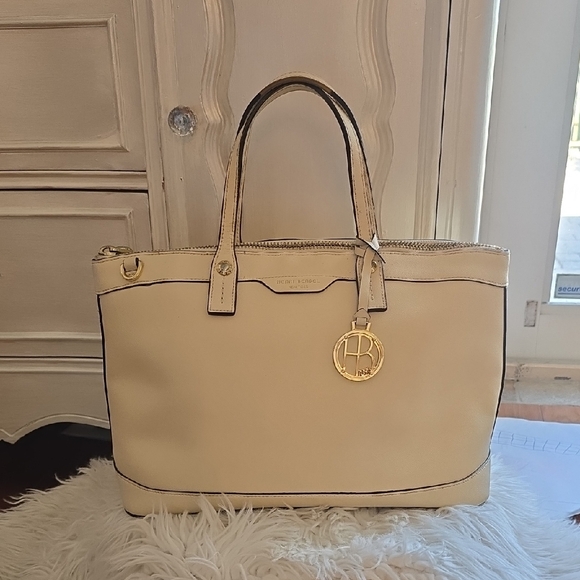 henri bendel Handbags - Henri Bendel Cream Sachel Tote with Gold Charm